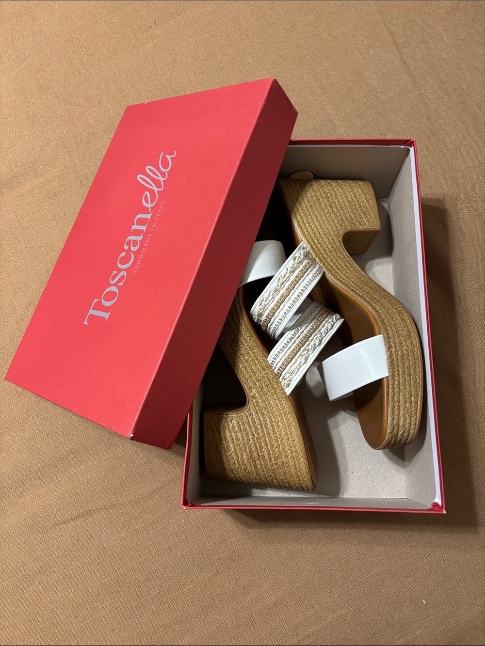 Toscanella Enable White Wedge Sandals